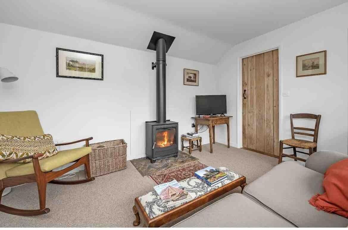 Holiday home The Red Shed Entire For 2 Private Garden And Parking 2 Miles From Bury St Edmunds Whepstead
