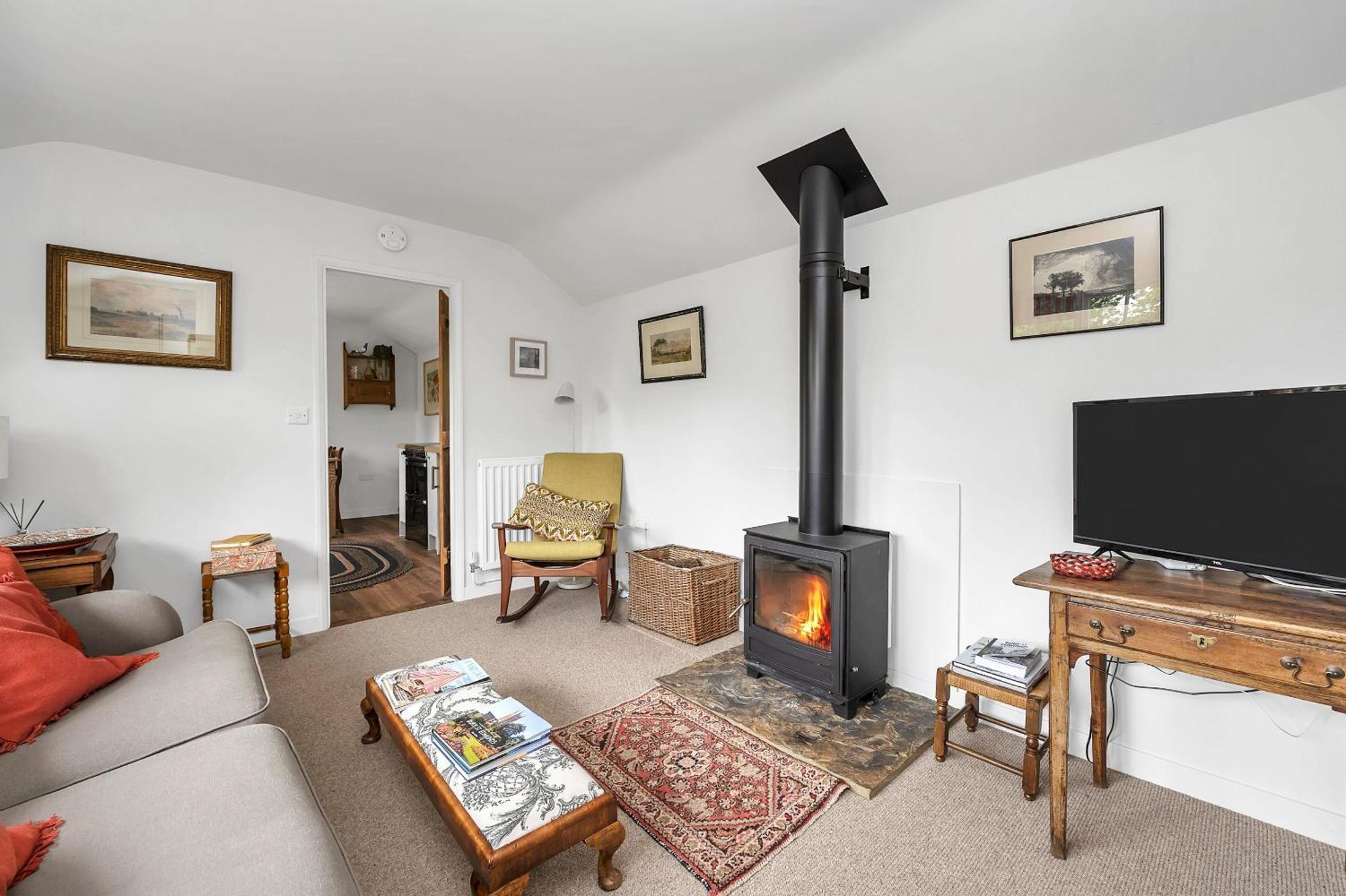 Holiday home The Red Shed Entire For 2 Private Garden And Parking 2 Miles From Bury St Edmunds *