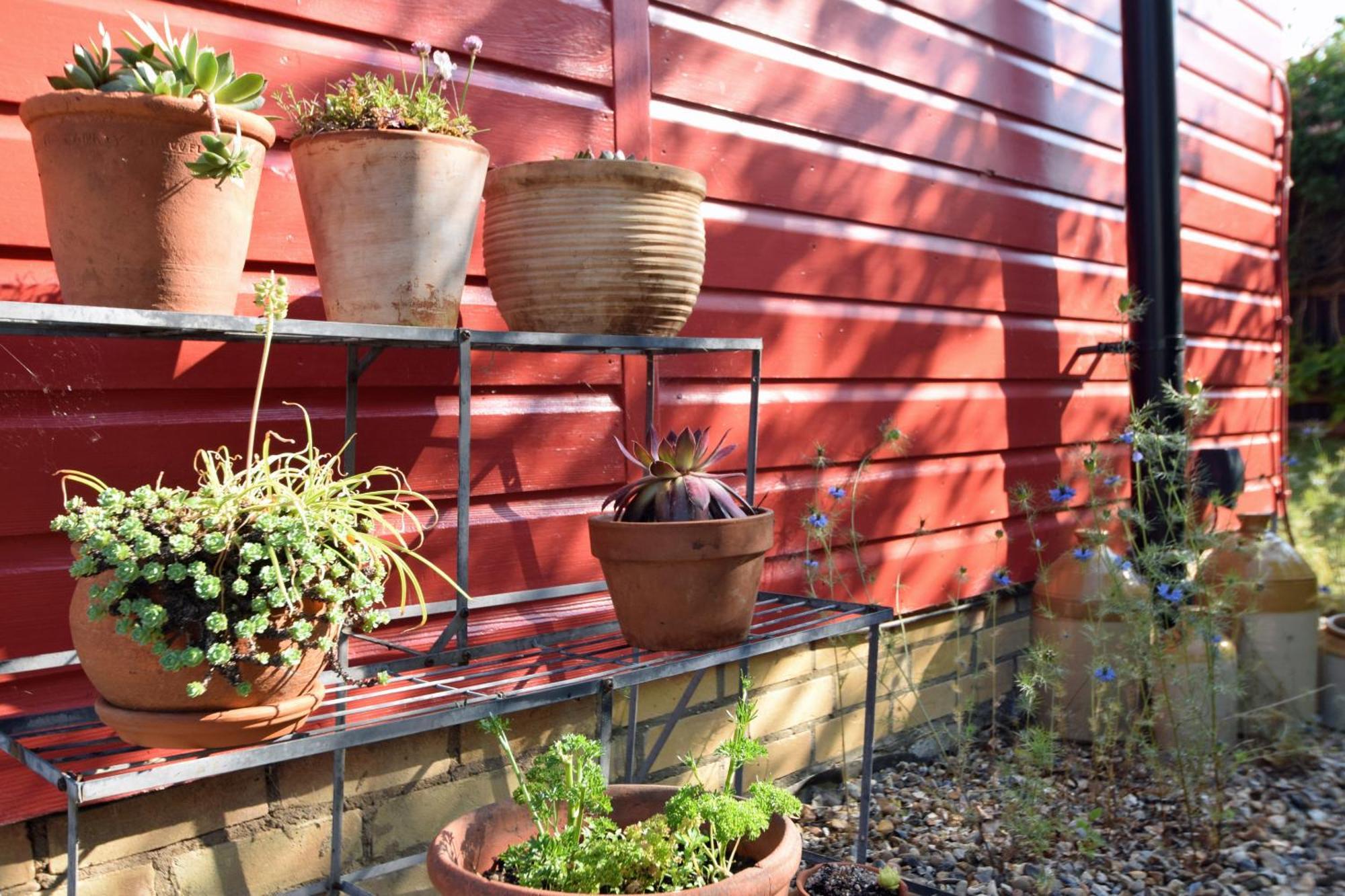 The Red Shed Entire For 2 Private Garden And Parking 2 Miles From Bury St Edmunds *